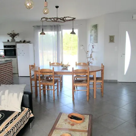 Maison De 3 Chambres A Lit Et Mixe בית נופש לי-א-מיקס